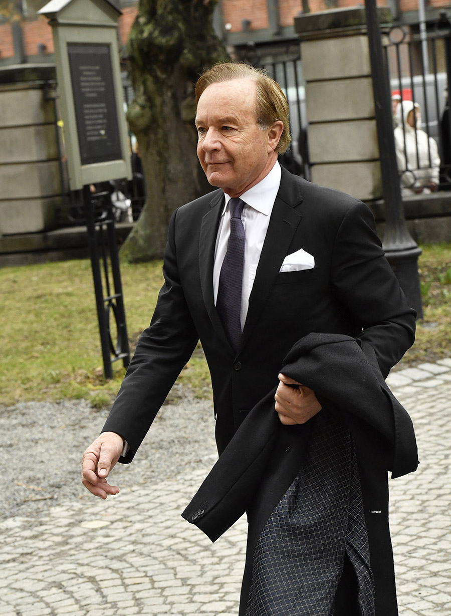 Drama p&aring; kungens julbord &ndash; Silvia kastade ut n&auml;ra v&auml;nnen!