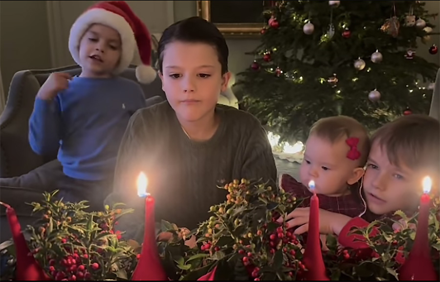 H&auml;r &auml;r prinsessan Ines f&ouml;rsta jul &ndash; klippet f&aring;r Sverige att sm&auml;lta