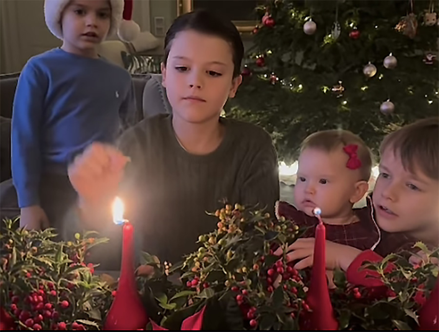 H&auml;r &auml;r prinsessan Ines f&ouml;rsta jul &ndash; klippet f&aring;r Sverige att sm&auml;lta