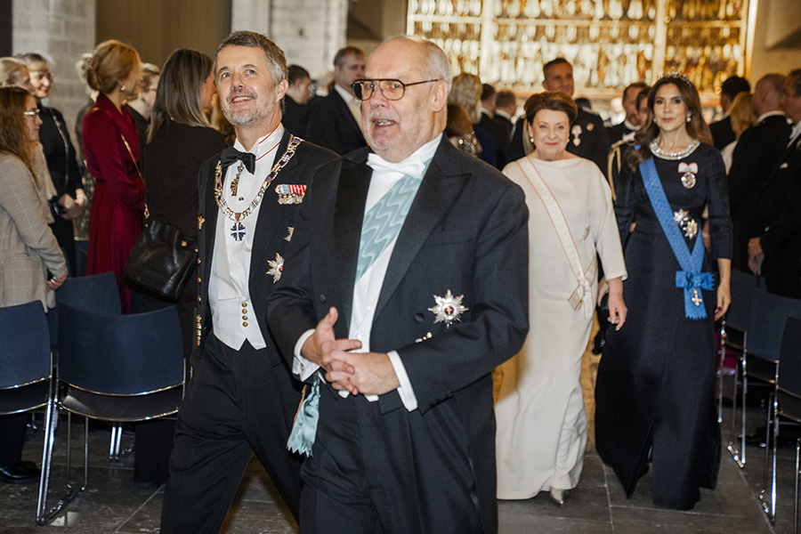 Drottning Marys succ&eacute; i Estland &ndash; galafesten i en kyrka!