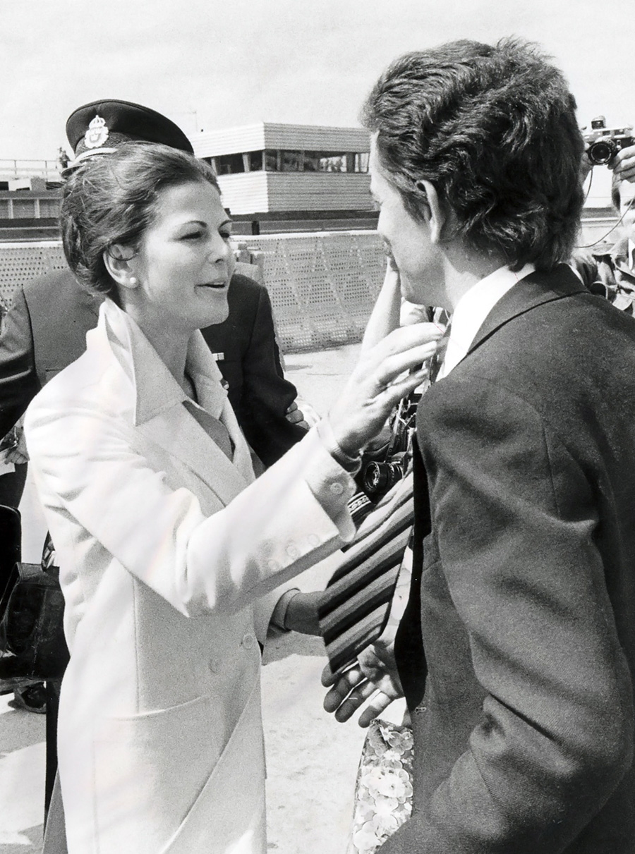 Silvia avsl&ouml;jar kungliga dramat i ny bok &ndash; &rdquo;fruktansv&auml;rt!&rdquo;