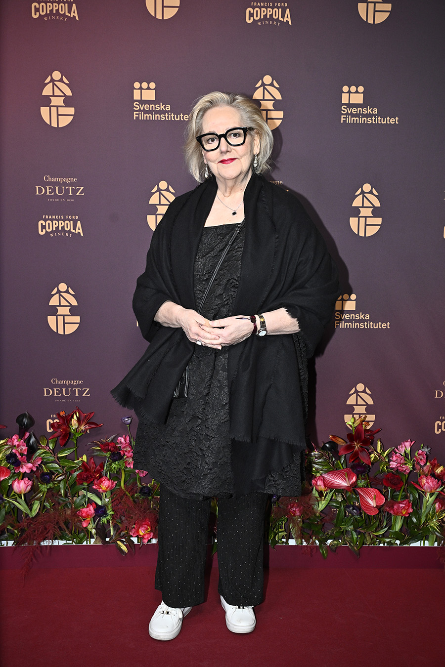 Glitter, nerver och champagne &ndash; h&auml;r &auml;r stj&auml;rnorna p&aring; Guldbaggen