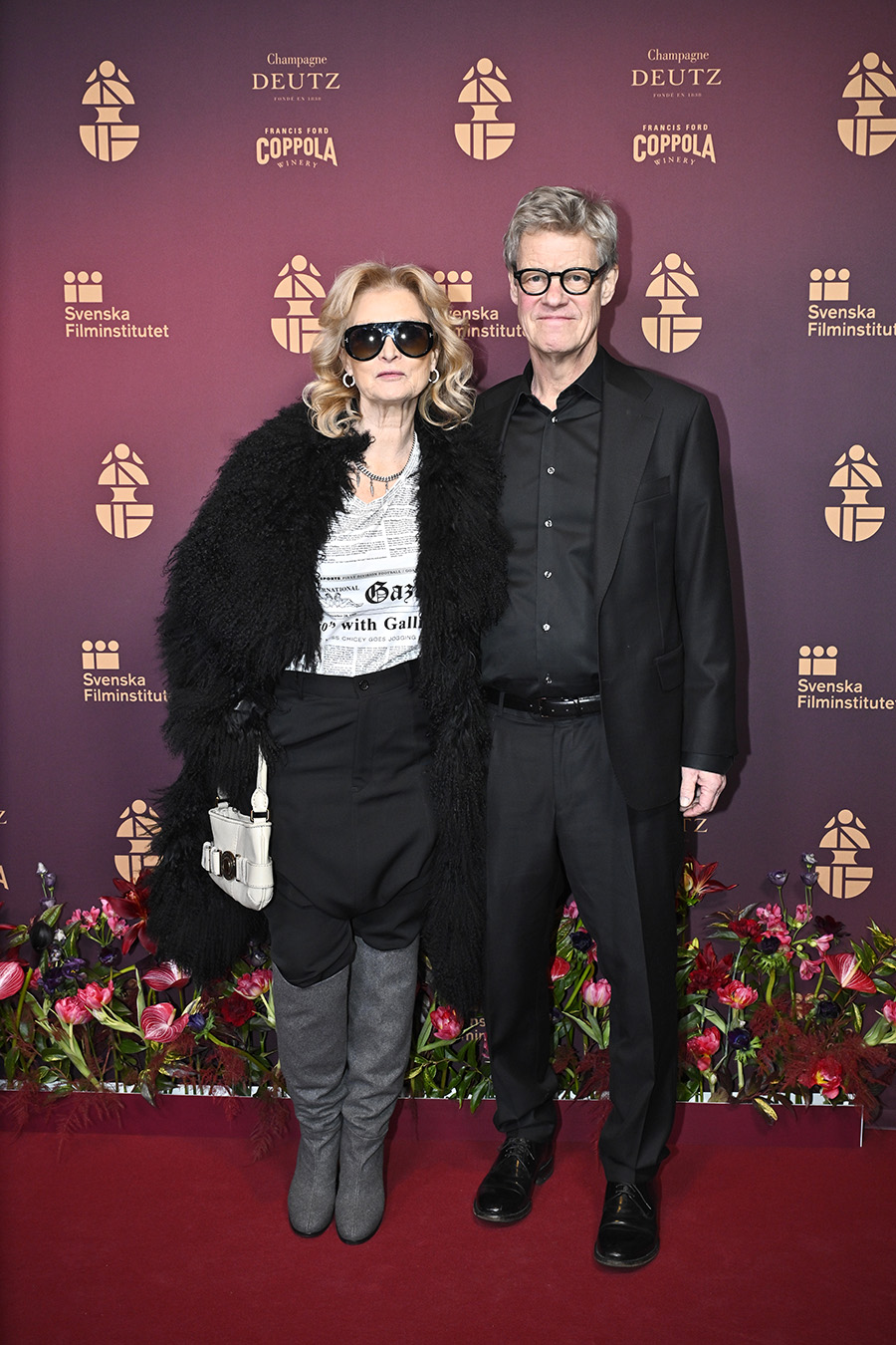 Glitter, nerver och champagne &ndash; h&auml;r &auml;r stj&auml;rnorna p&aring; Guldbaggen