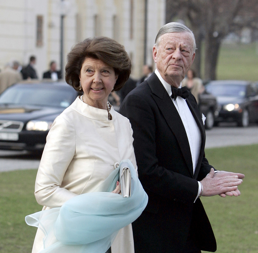 Victoria i t&aring;rar &ndash; s&aring; hedrar hon prinsessan D&eacute;sir&eacute;e