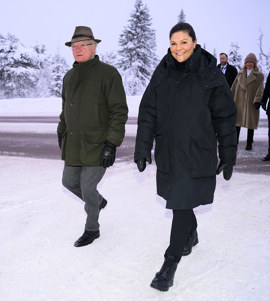 Victorias allvarliga snack med Estelle, 13: oron v&auml;xer