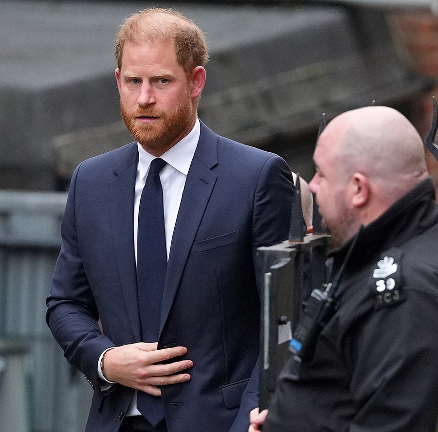 Prins Harry i sista striden &ndash; nu avg&ouml;rs kriget mot tabloiderna