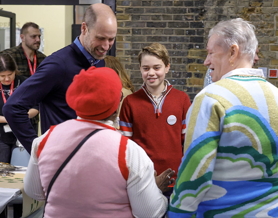 Prins William med George p&aring; h&auml;rb&auml;rget &ndash; bilderna som ber&ouml;r