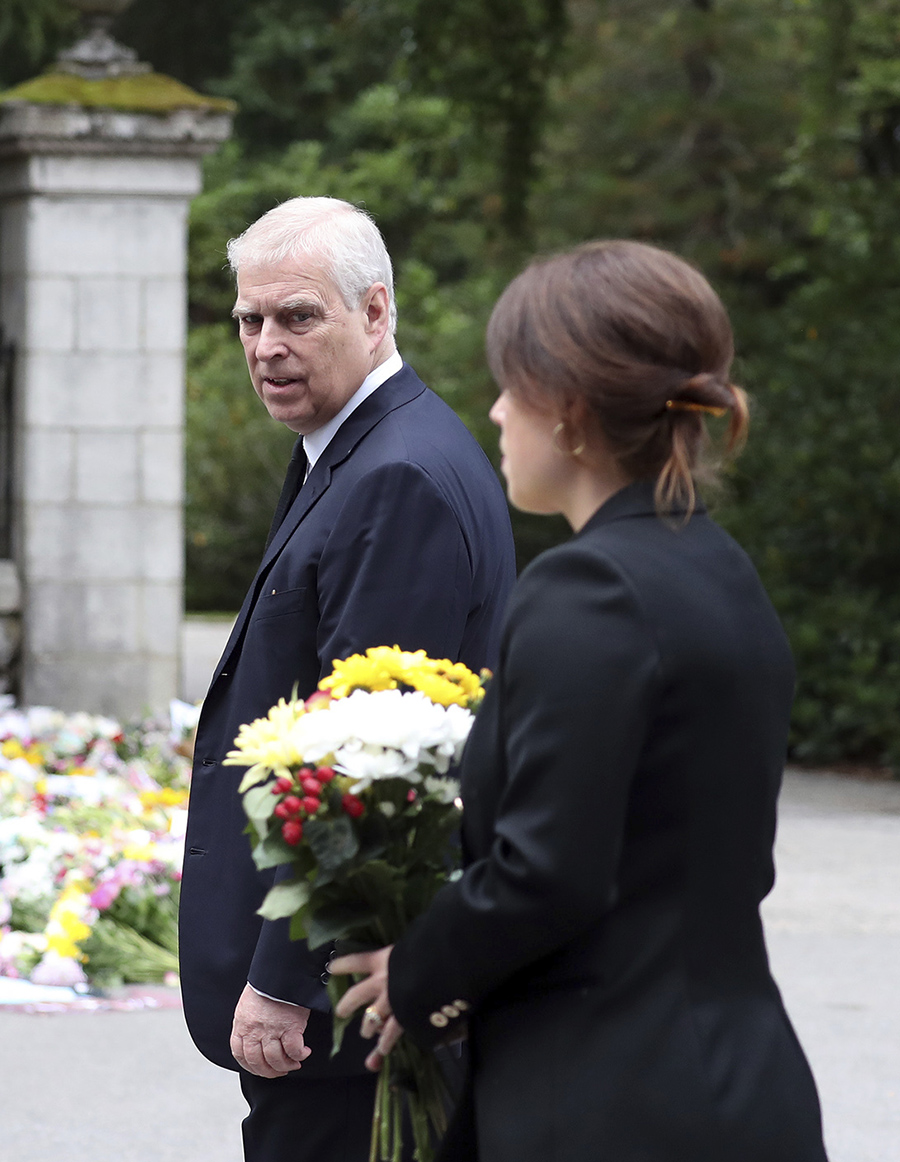 Prinsessan Eugenie bryter med Andrew efter Epstein-h&auml;rvan