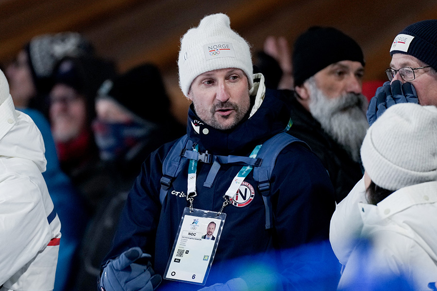 Nya bilder p&aring; Haakon &ndash; l&auml;mnar allt mitt i familjekrisen