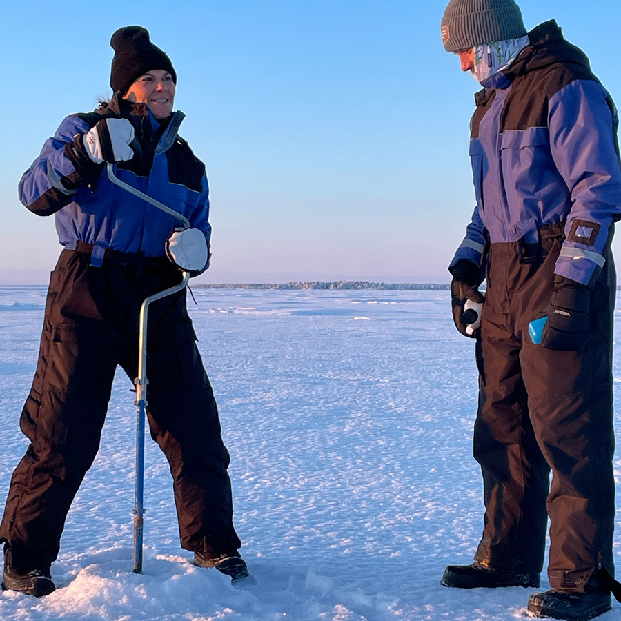 Bild-Extra: Victoria i 25 minus &ndash; p&aring; iskallt uppdrag i gryningen