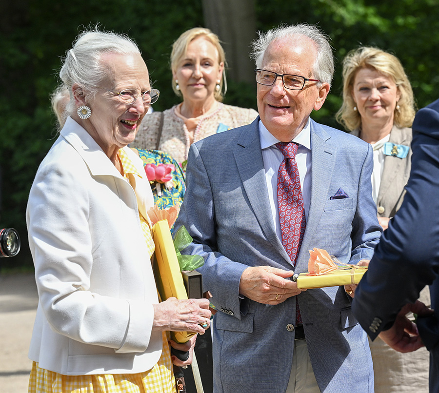 Kungens kusin talar ut om storbr&aring;ket i kungafamiljen