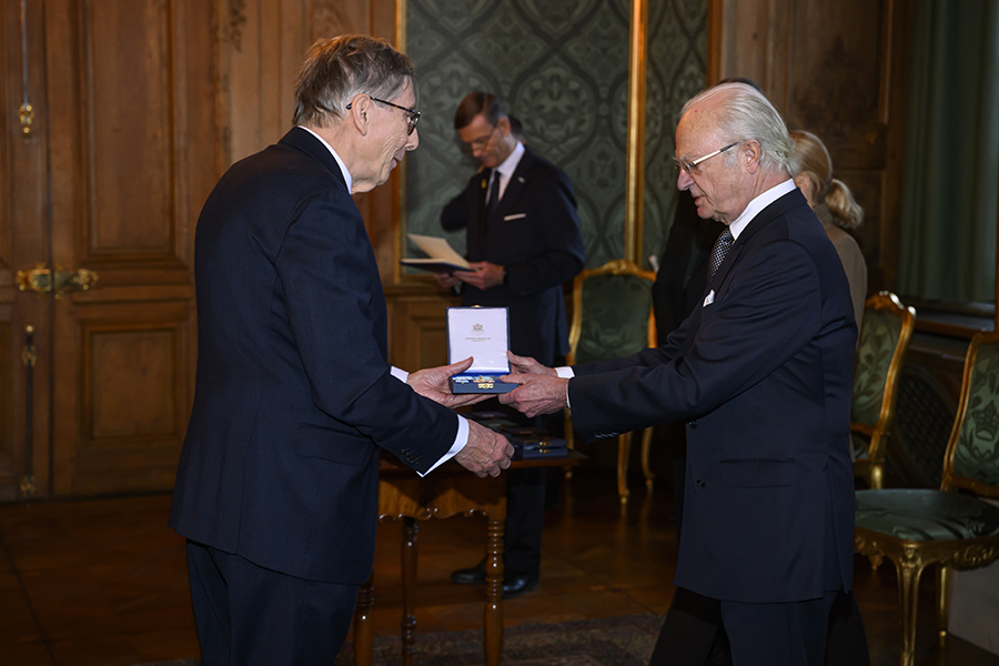 Bild-Extra: H&auml;r hedrar kungen stj&auml;rnorna p&aring; slottet