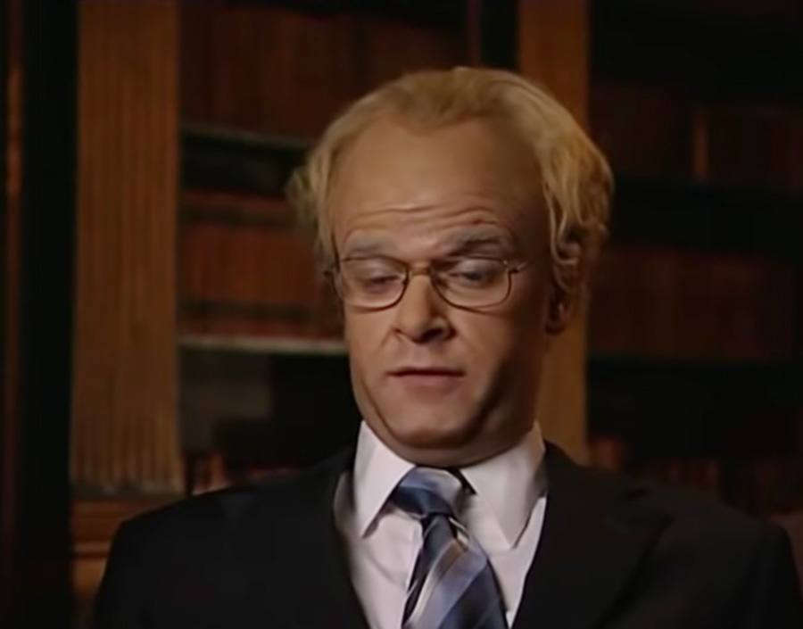 Hovets skr&auml;ck efter nya tv-klippet &ndash; kungen h&aring;nas igen