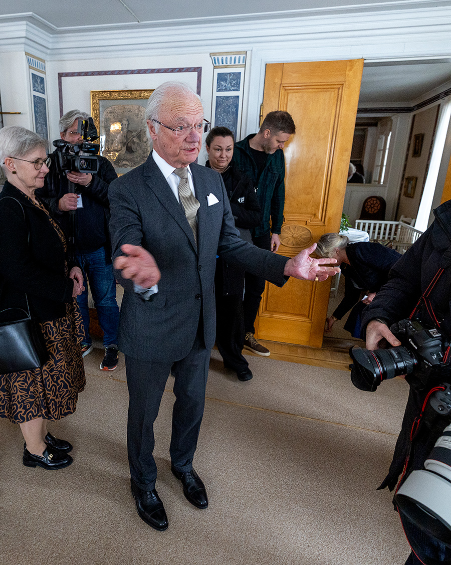 Silvia saknades helt &ndash; kungens pl&ouml;tsliga ord v&auml;cker fr&aring;gor