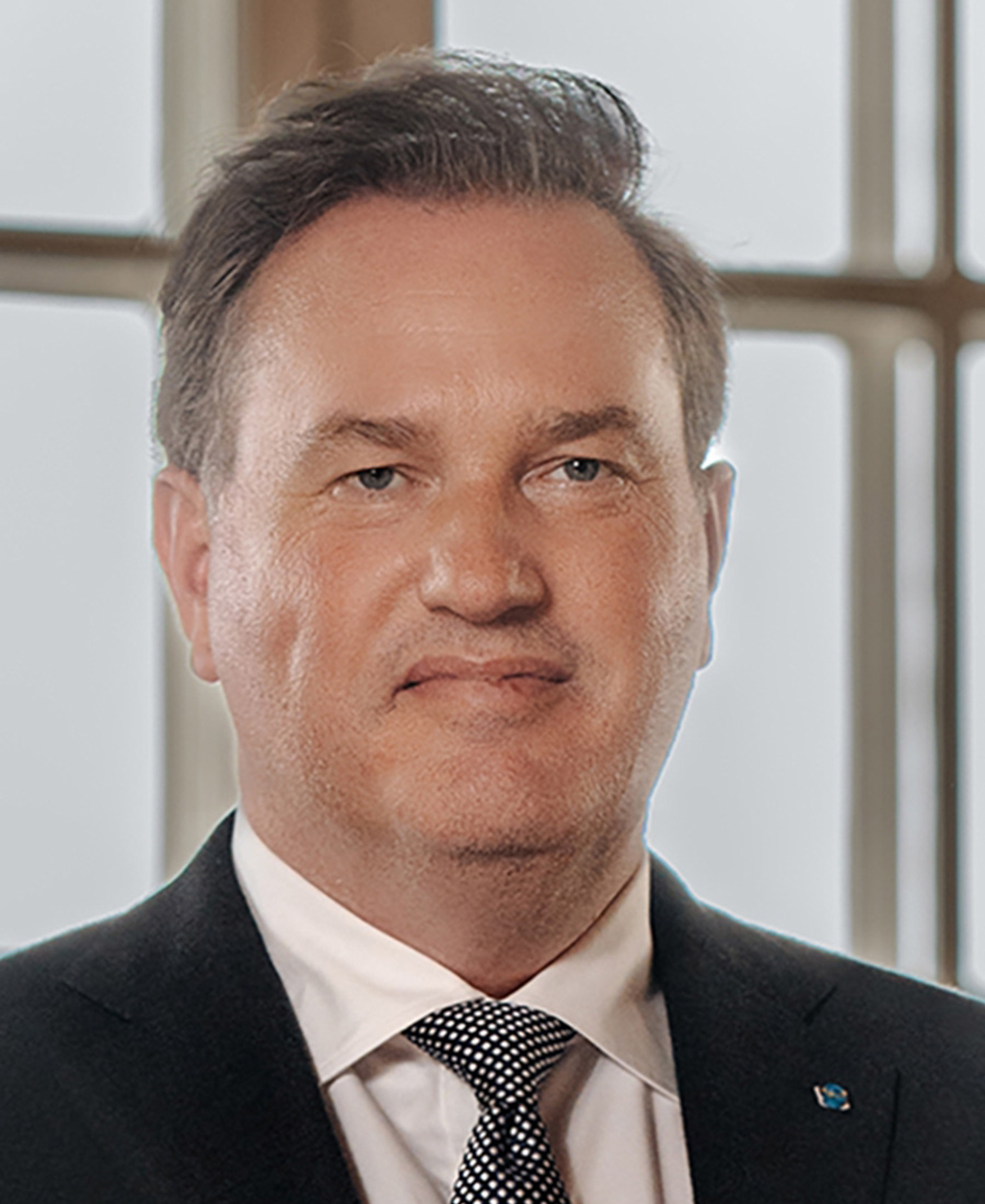 Chris O'Neill portrait
