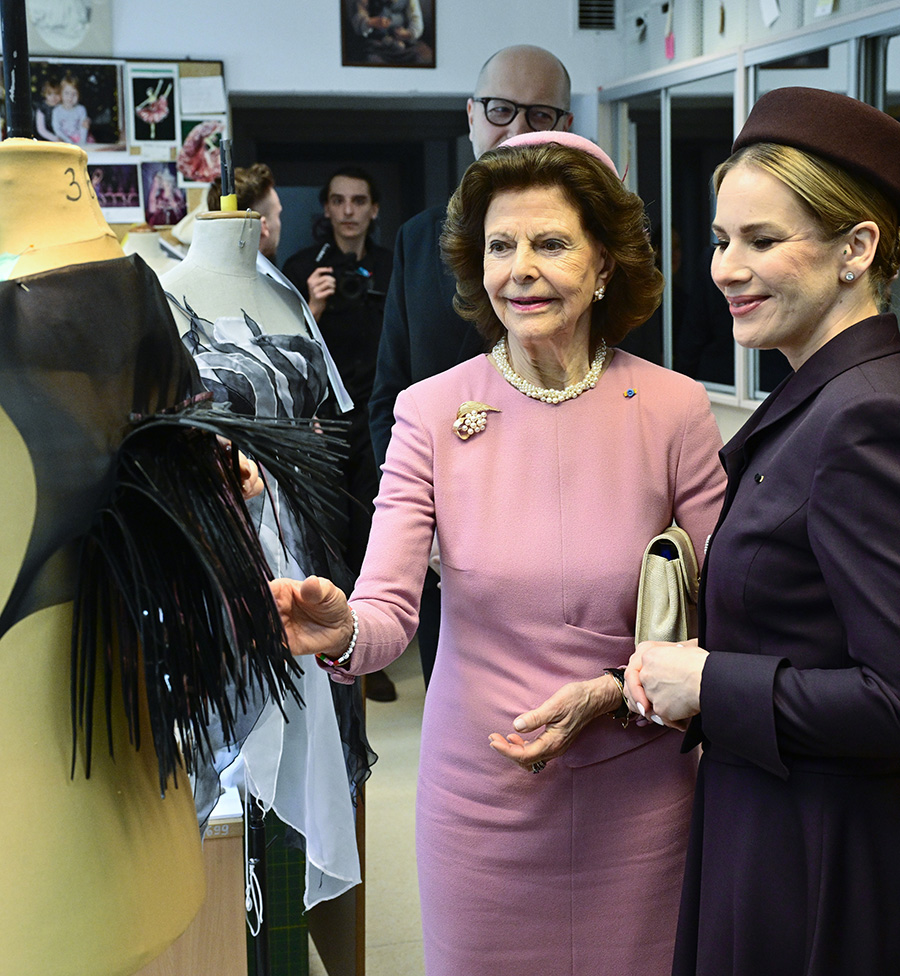 Silvias rosa panglook i Polen &ndash; alla fastnade f&ouml;r detaljen