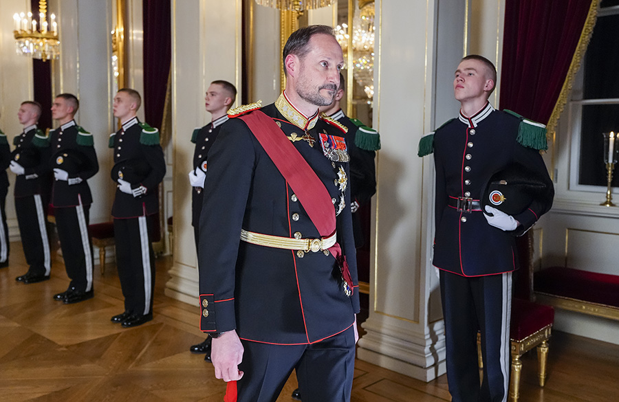 Haakons tunga kamp &ndash; mitt i Mette-Marits djupa kris