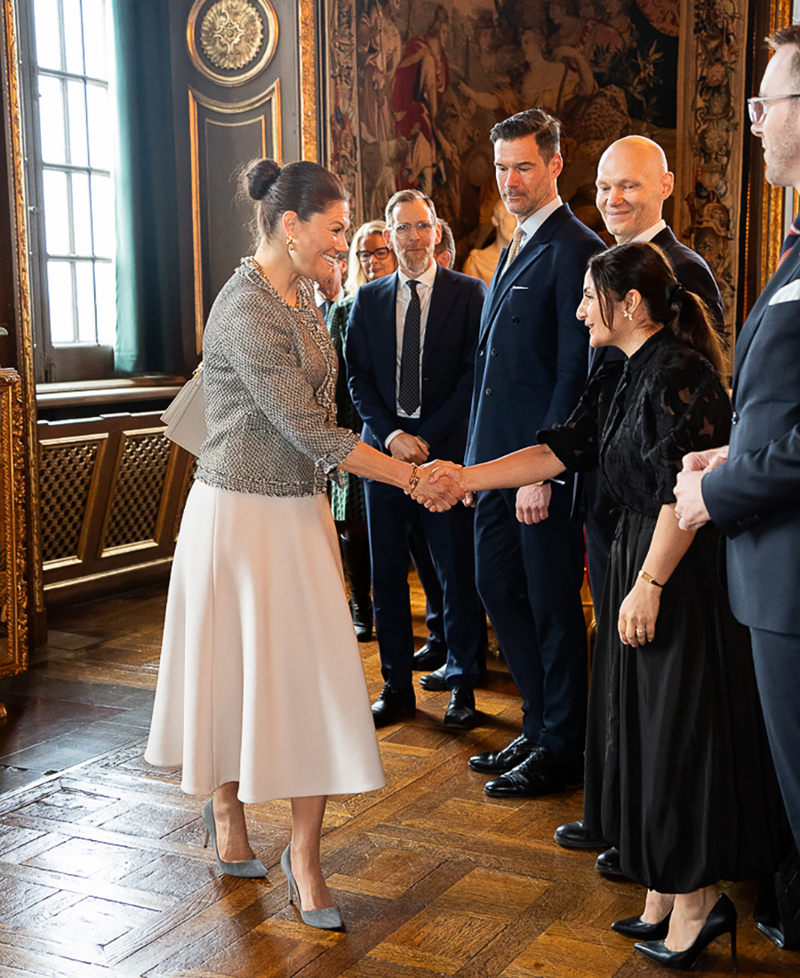 Victorias stilsucc&eacute; p&aring; slottet &ndash; favoritjackan stal showen