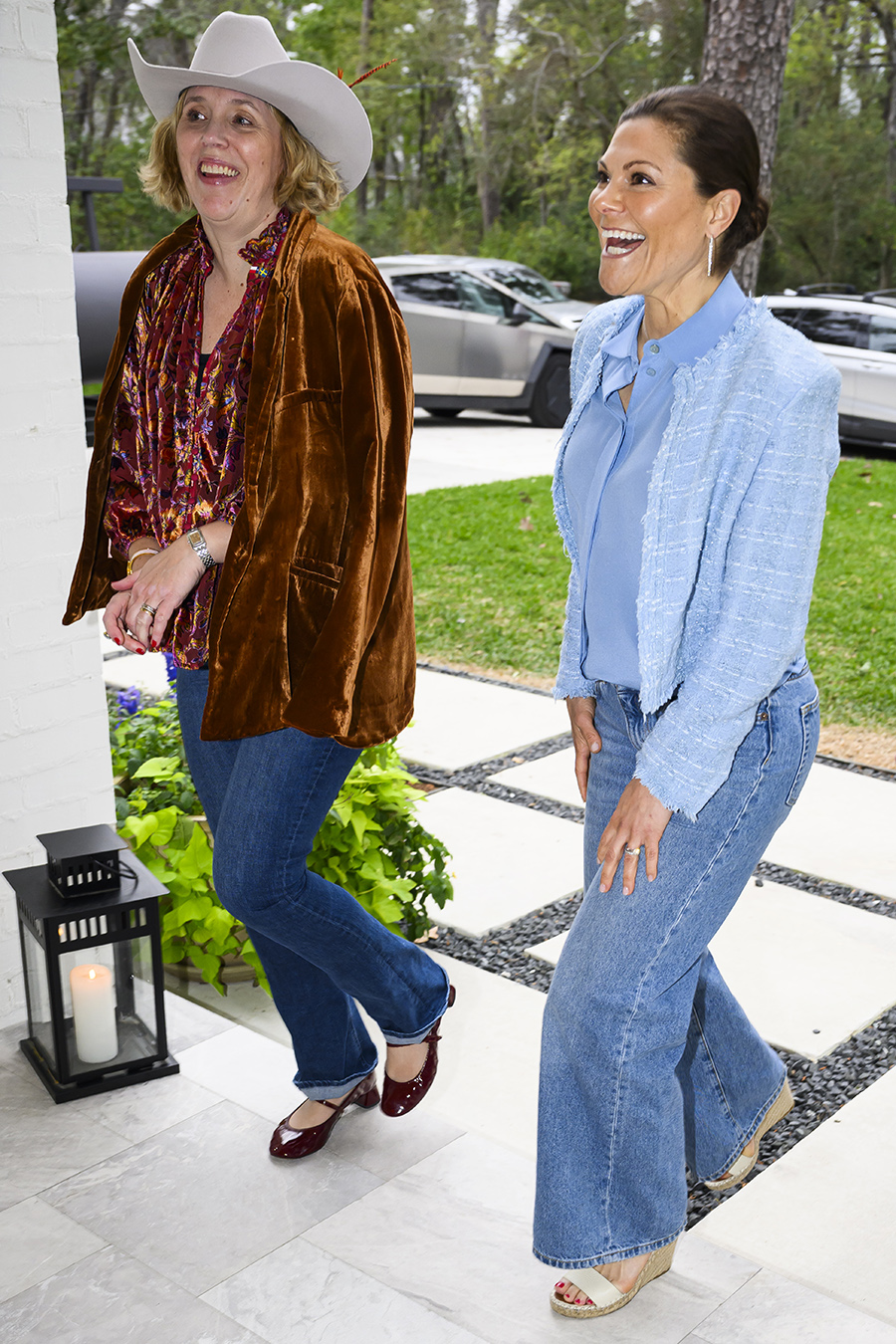 Victoria tappar hakan i Texas &ndash; alla undrar samma sak