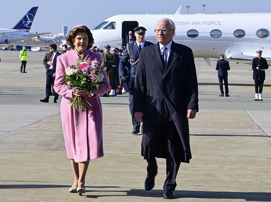 Kungaparets nya resa &ndash; m&ouml;ter presidenten alla talar om