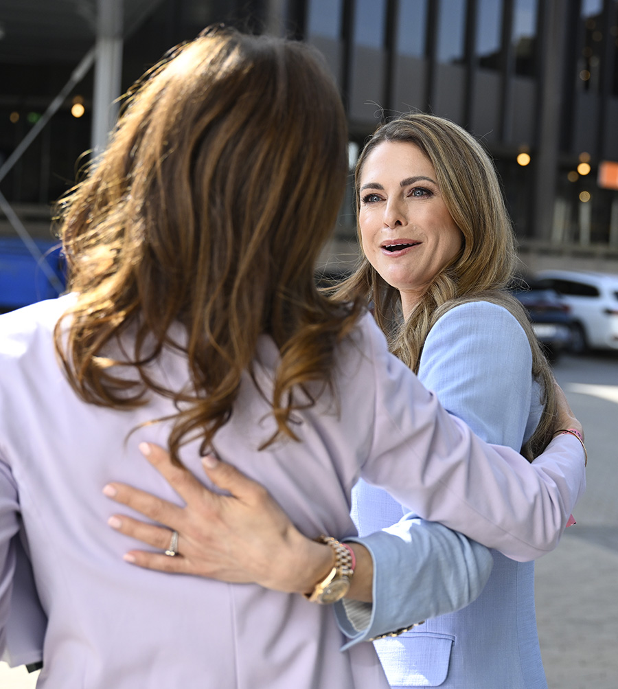 Madeleines ov&auml;ntade g&aring;va till v&auml;nnen &ndash; kv&auml;llen slutade i jubel