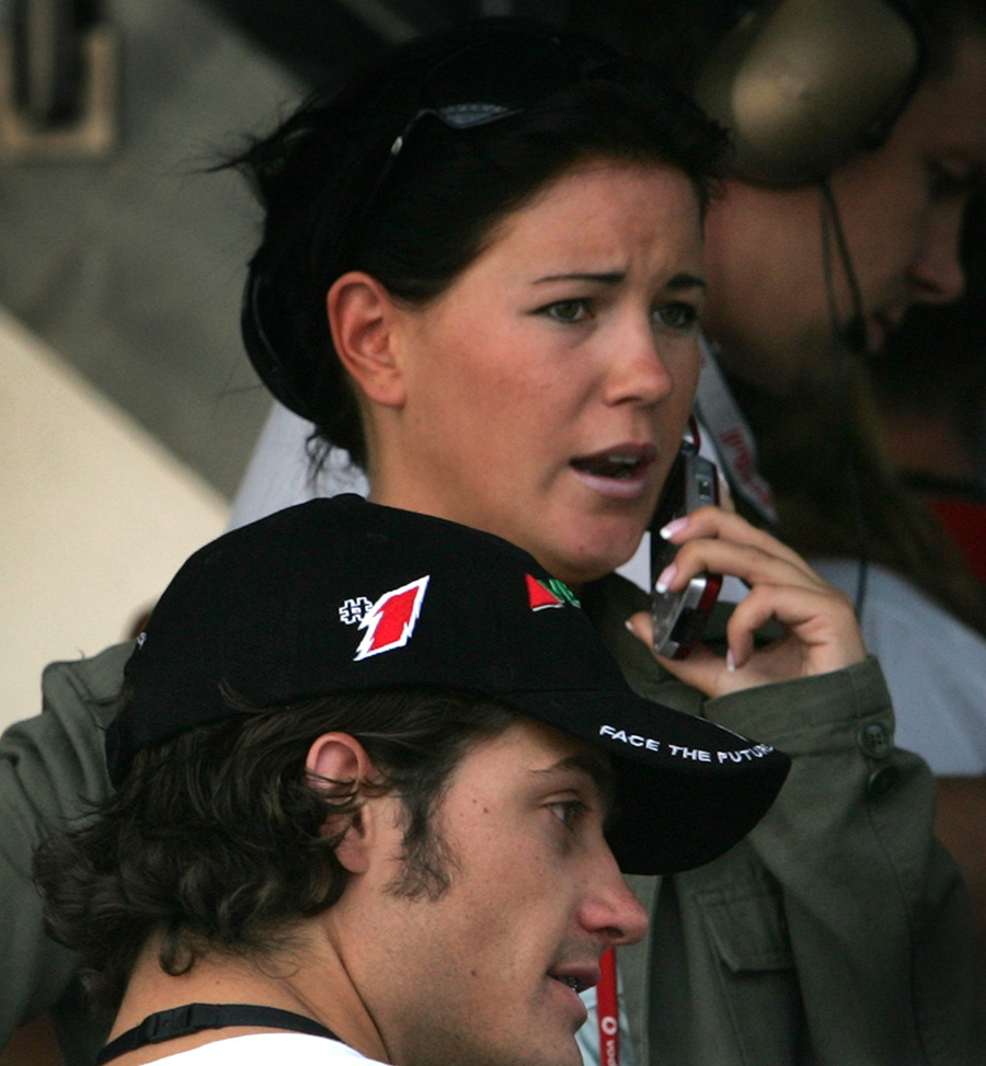 Madeleines ov&auml;ntade g&aring;va till v&auml;nnen &ndash; kv&auml;llen slutade i jubel