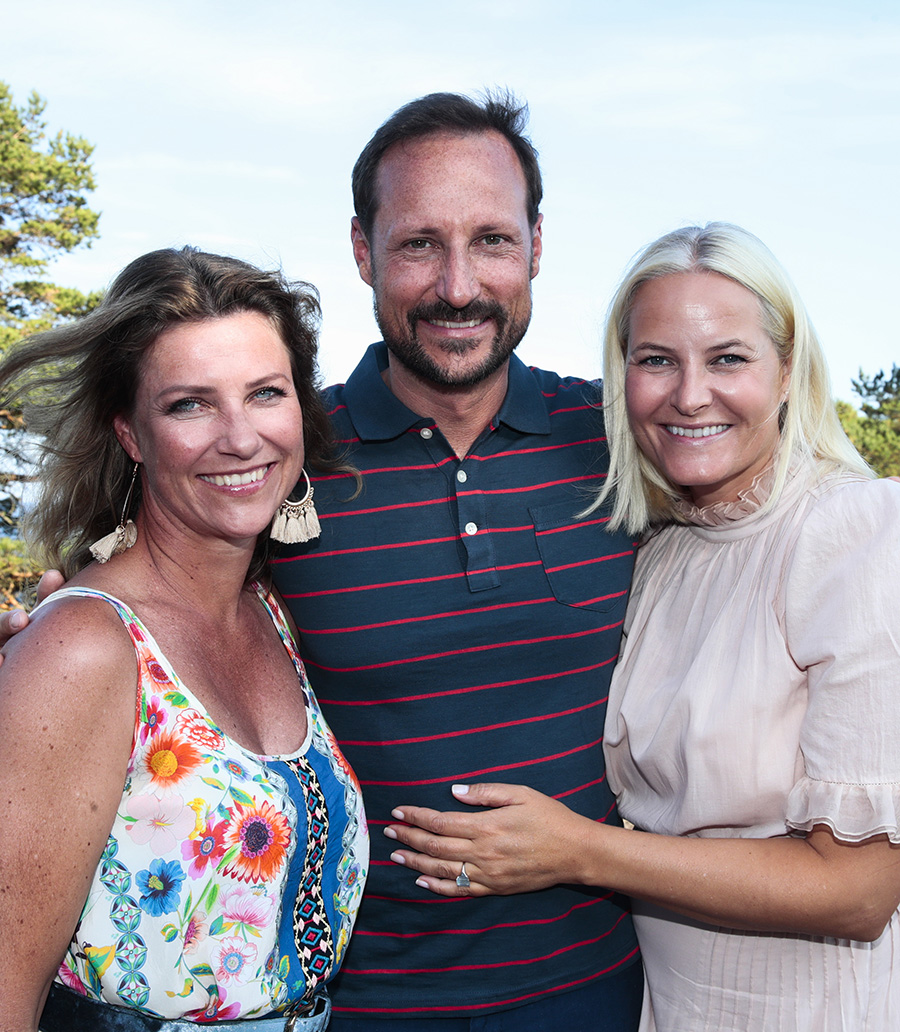 mette-marits kris – haakon söker stöd hos annan kvinna 5 Mette-Marits kris – Haakon söker stöd hos annan kvinna