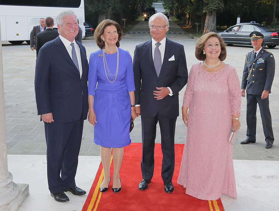 Victorias h&auml;rliga gl&auml;djebesked inf&ouml;r kungens 80-&aring;rskalas