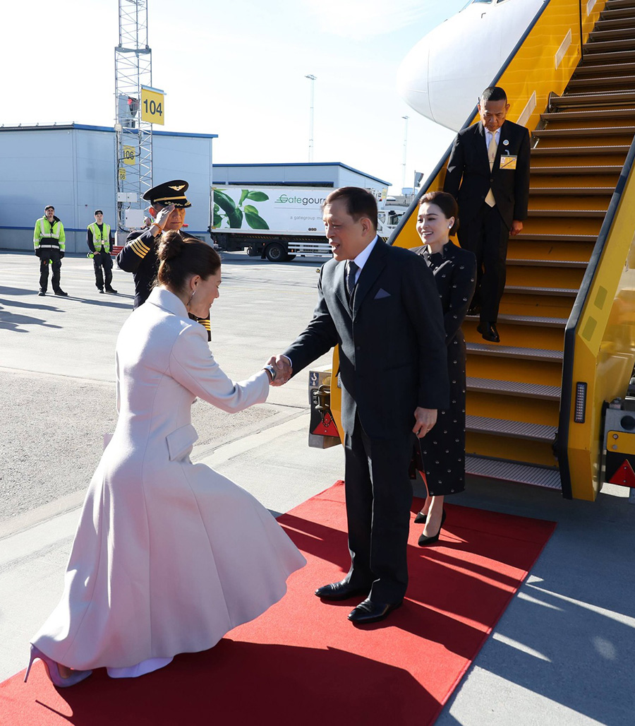 Bild-Extra: H&auml;r tar Victoria emot kungens f&ouml;rsta VIP-g&auml;ster