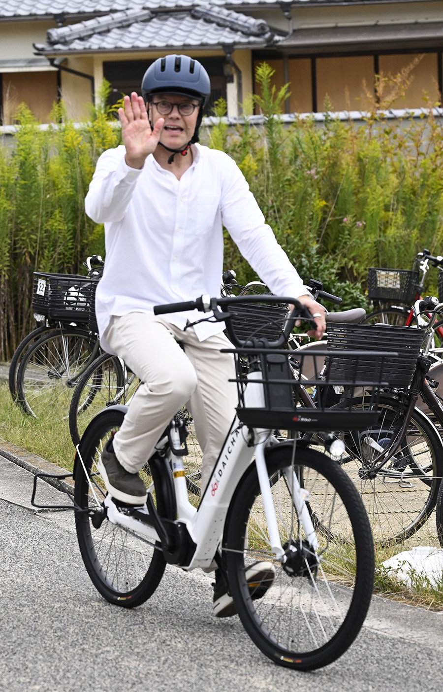 Prins Daniel saknas &ndash; tysk press sl&aring;r larm inf&ouml;r kungens fest