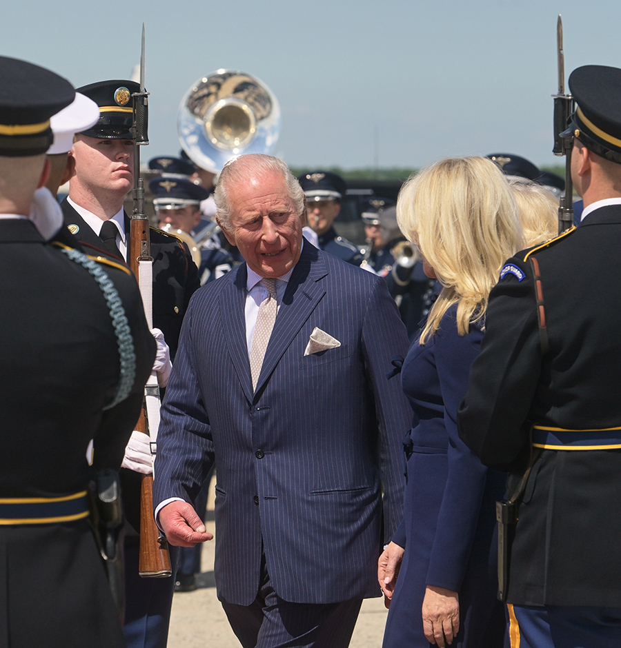 Kung Charles och Camilla i USA &ndash; st&ouml;ttar Trump efter skotten