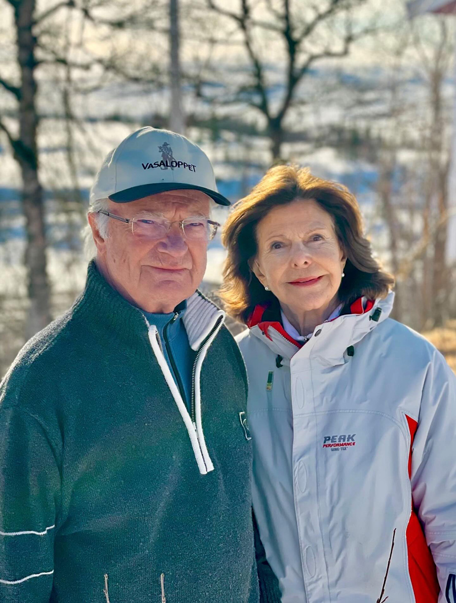 Kungaparets p&aring;skh&auml;lsning fr&aring;n fj&auml;llen &ndash; nya bilden s&auml;ger allt