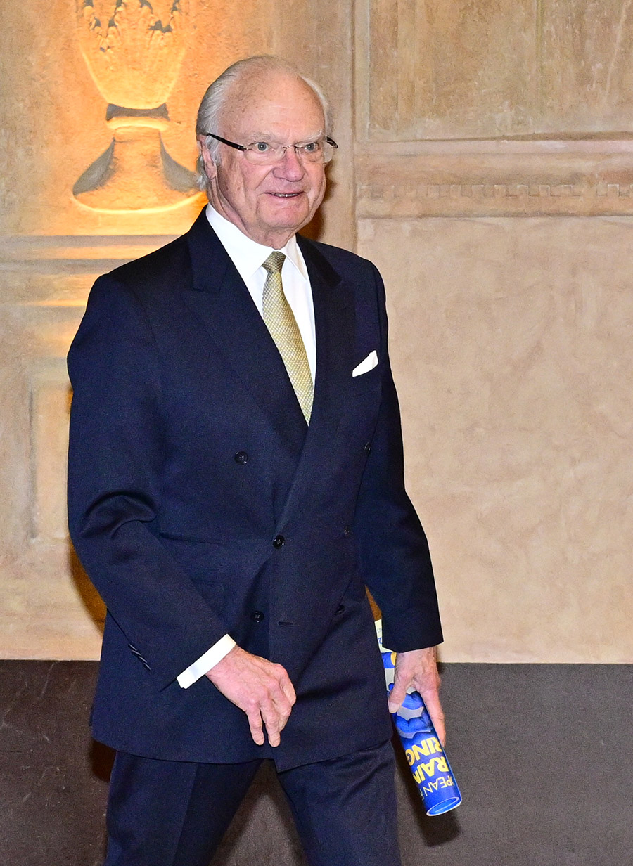 Kungens nya ord om Estelle &ndash; avsl&ouml;jar allt om barnbarnen