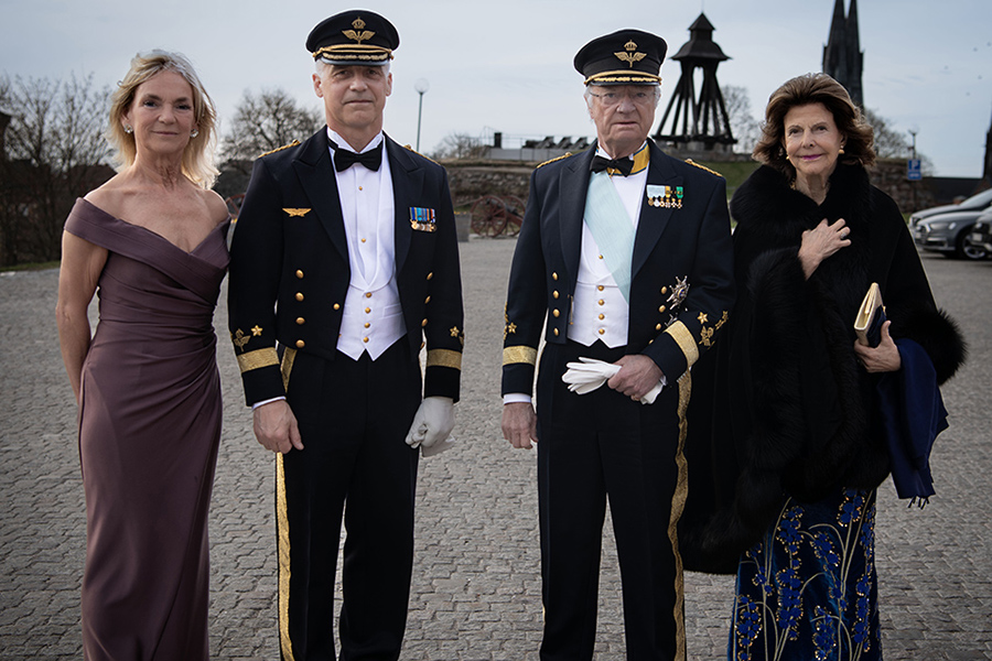 Kungens bushum&ouml;r p&aring; balen med Silvia &ndash; alla detaljerna!