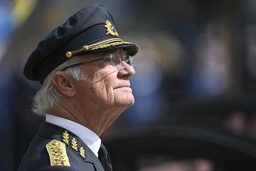 Kungens k&auml;nslosamma t&aring;rar &ndash; gripande orden p&aring; f&ouml;delsedagen