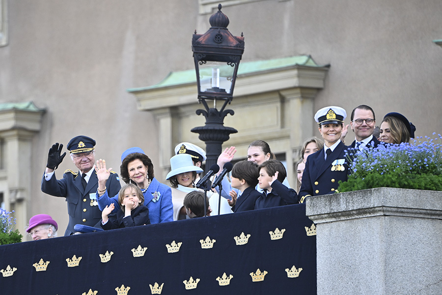 Kungens k&auml;nslosamma t&aring;rar &ndash; gripande orden p&aring; f&ouml;delsedagen