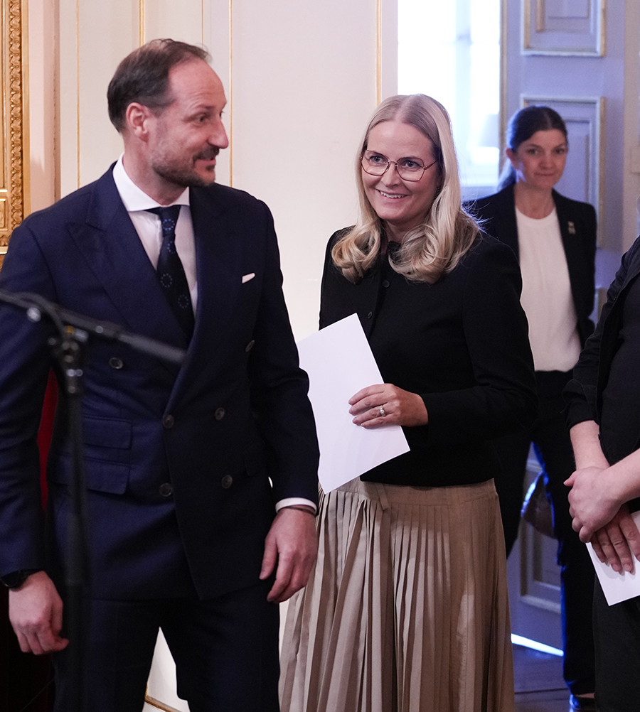 Nya bilderna p&aring; Mette-Marit &ndash; detaljen alla reagerar p&aring;