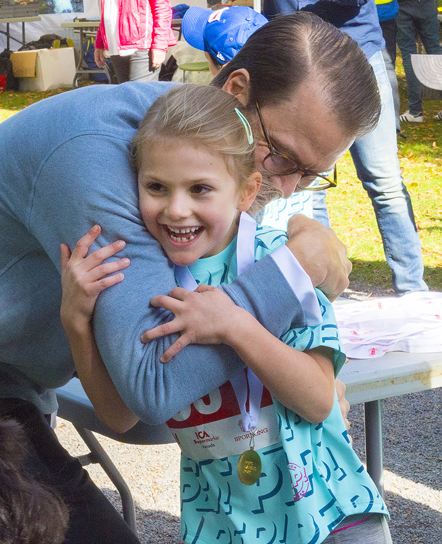 S&aring; h&aring;nades prins Daniel som &ldquo;Ockelbo&rdquo; &ndash; hovets h&aring;rda press