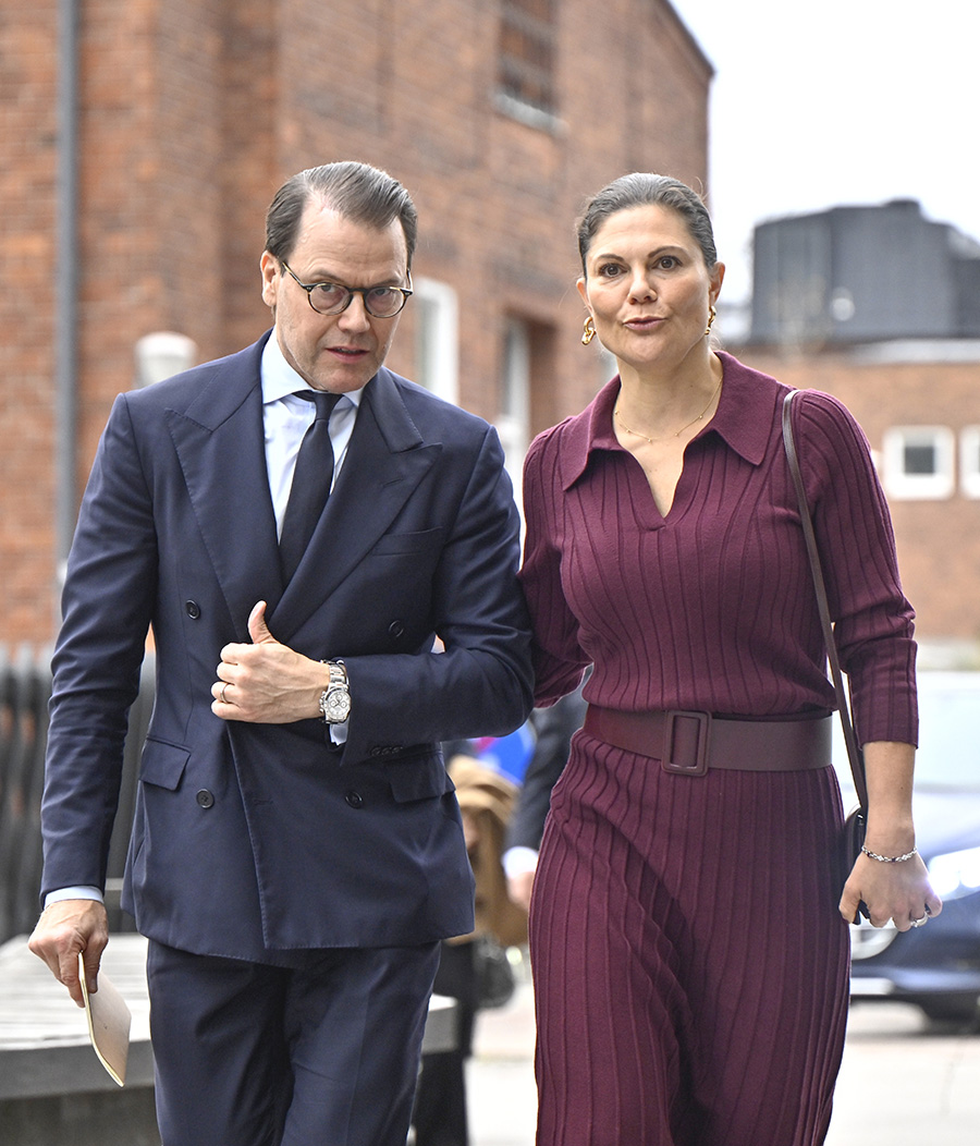Victoria inkallad med Daniel till slottet &ndash; viktigt m&ouml;te om barnen