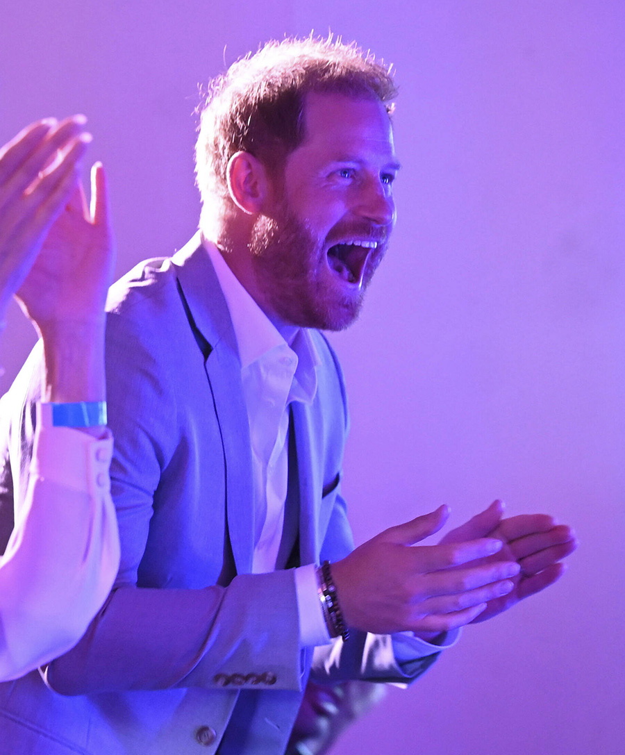 Prins Harrys vilda flirt med journalisten &ndash; intima orden