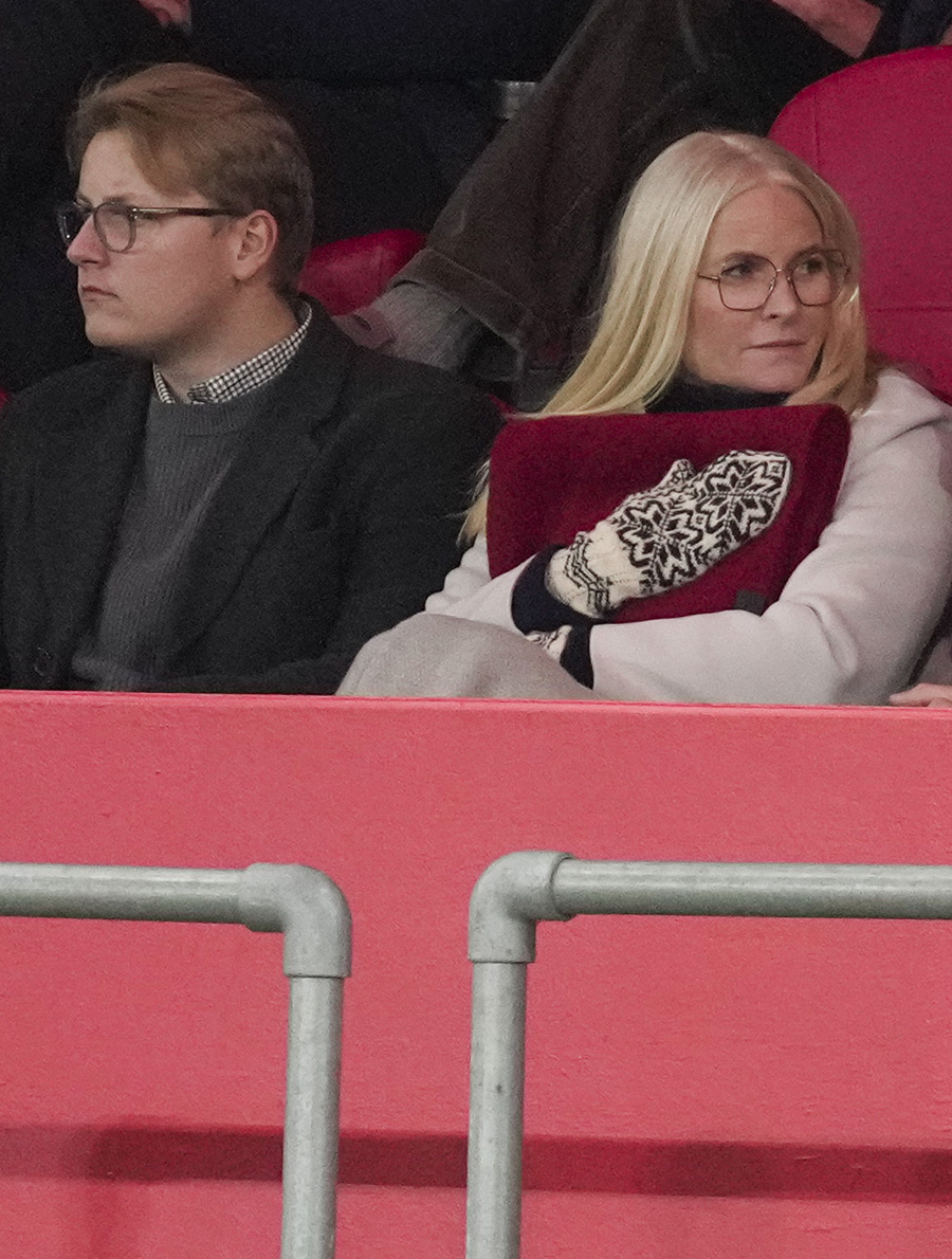 Prinsens dramatiska viktras &ndash; mitt i Mette-Marits sv&aring;ra kris