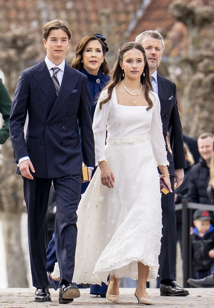 Drottning Marys gl&auml;dje mitt i sorgen &ndash; tvillingarnas stora dag