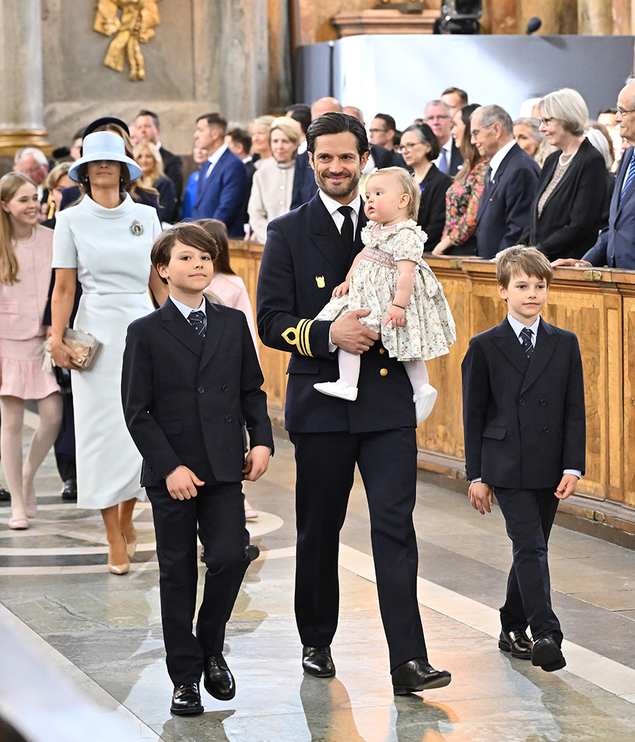 Prinsessan Ines stal kungens show &ndash; supers&ouml;ta buset i kyrkan