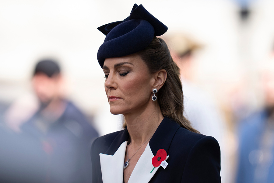 Prinsessan Kate ensam i sv&aring;ra stunden &ndash; William saknades