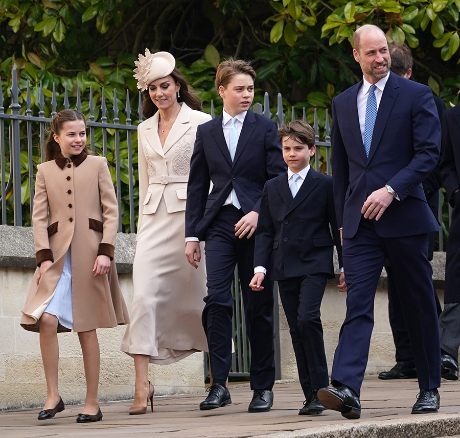 Supers&ouml;ta p&aring;skbilderna p&aring; Kate och barnen &ndash; stj&auml;l hela showen