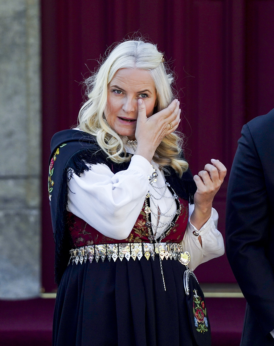 Mette-Marits kris inf&ouml;r 17 maj &ndash; nu m&aring;ste hon samla familjen
