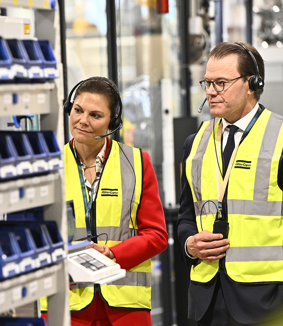 Victoria p&aring; fabriksgolvet &ndash; h&auml;r blir hon arbetare f&ouml;r en dag