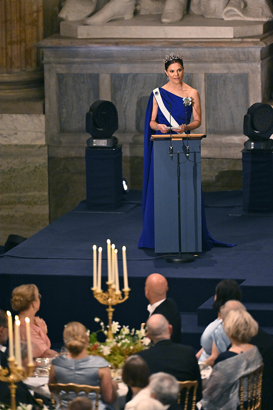 Victoria hyllas efter talet till kungen &ndash; experten: 