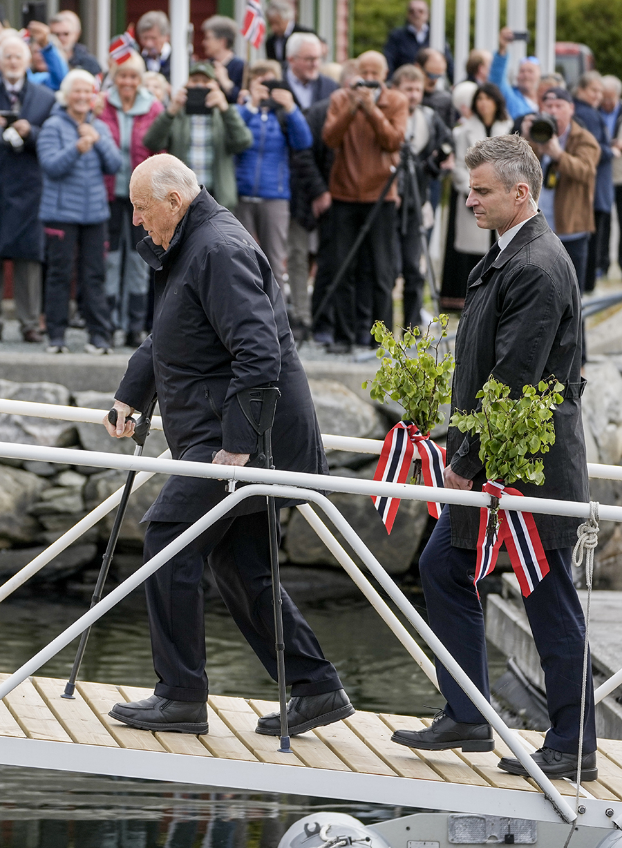 Kung Haralds f&ouml;rsta ord om drottning Sonjas sjukdom
