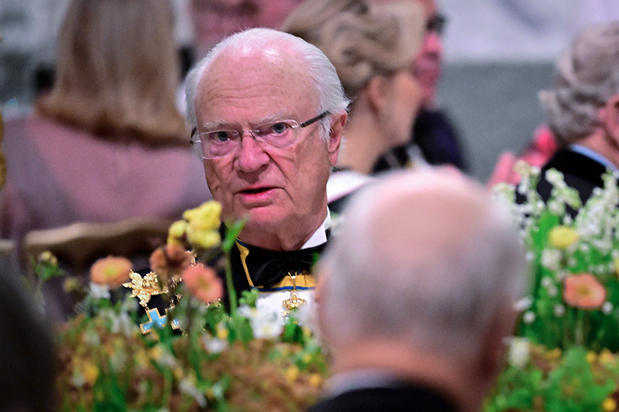 Kungen attackerad av 57-&aring;rig kvinna &ndash; slog till efter festen